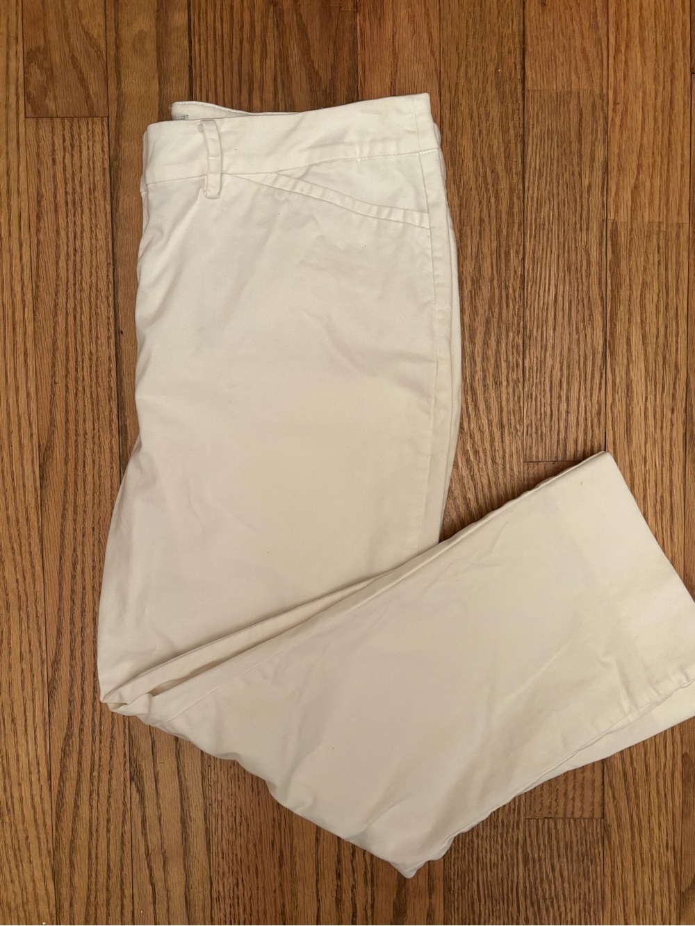 Charter Club White Capri crop pants size 4